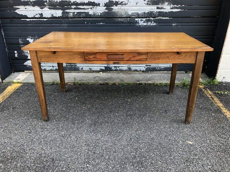 NICE OAK 1 DRAWER TABLE, HAS LABEL- CARL A BRAUN, NEW (1 of 5)