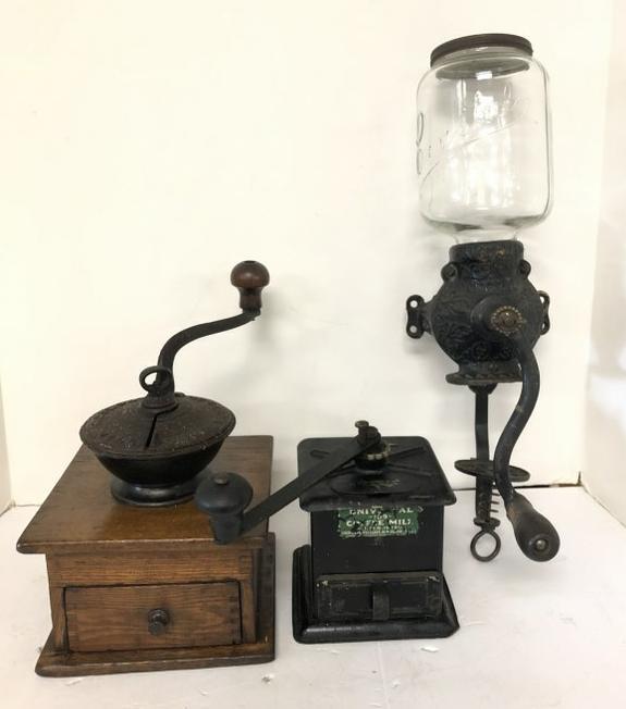 (3) PC. OLD COFFEE GRINDER LOT, INCLUDING ARCADE WALL (1 of 4)