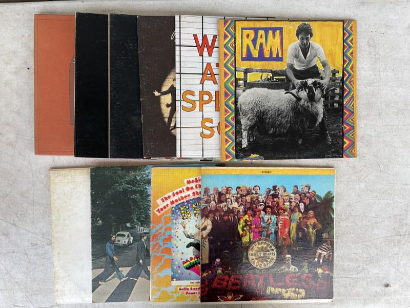 LOT OF 10 BEATLES/MCCARTNEY/HARRISON RECORDS INCLUDES (1 of 3)