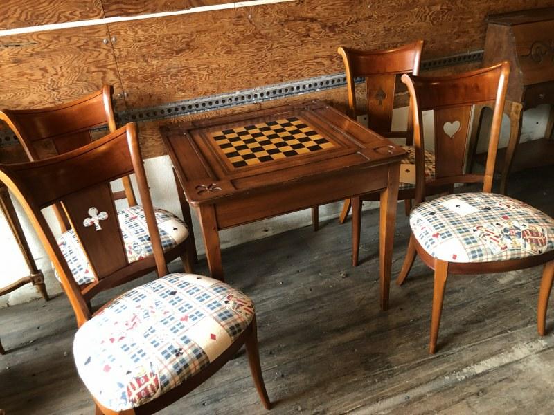 CONTEMPORARY GAME TABLE WITH CHESS BOARD INLAY, PLUS (1 of 6)