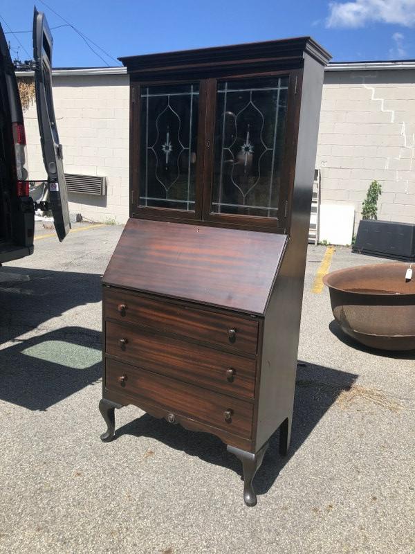 ETCHED GLASS DOORS MAHOGANY SECRETARY BOOKCASE. CLEAN: ETCHED GLASS DOORS MAHOGANY SECRETARY BOOKCASE. CLEAN ESTATE CONDITION. MEASURES 31" W x 17" D AT BASE x 68" HIGH.