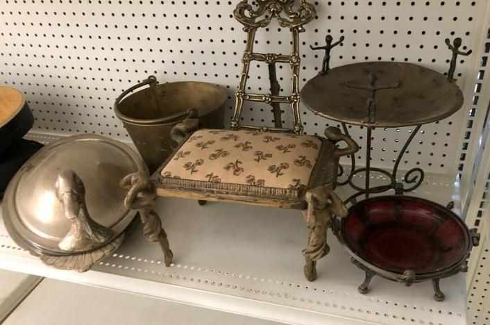 INTERESTING ESTATE METAL WARES LOT  FROM WOODSTOCK (1 of 5)