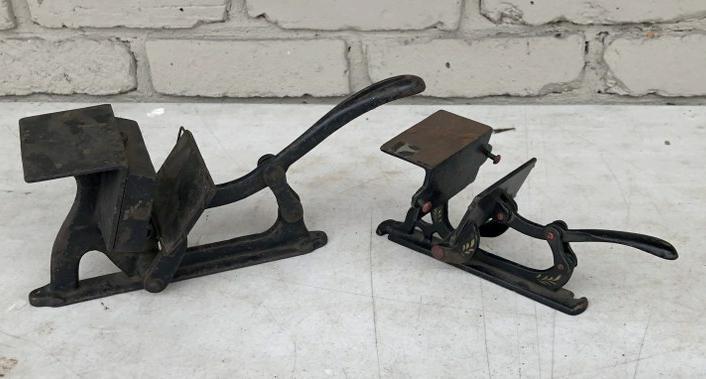 (2) ANTIQUE SMALL PRINTING PRESS MACHINES, FROM LOCAL (1 of 3)