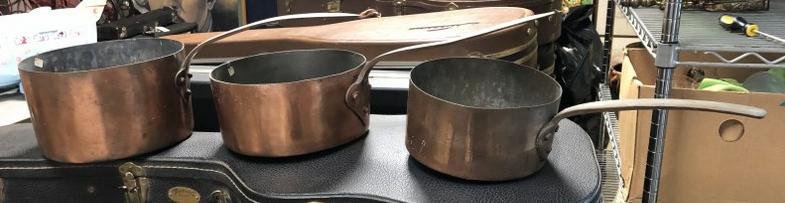 (3)OLD COPPER POTS FROM LOCAL ESTATE, GOOD PATINA, GOOD (1 of 3)