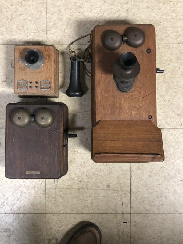 (3) OLD OAK BODY TELEPHONES AND ACCESSORIES LOT, (2) (1 of 6)