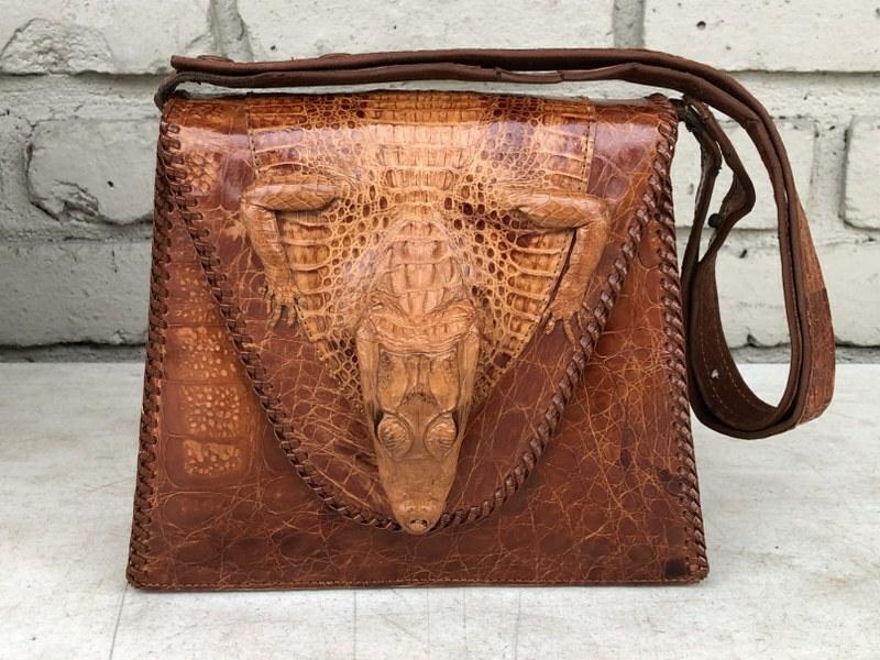 VINTAGE BABY ALLIGATOR PURSE, CIRCA 1950'S, VERY NICE (1 of 4)