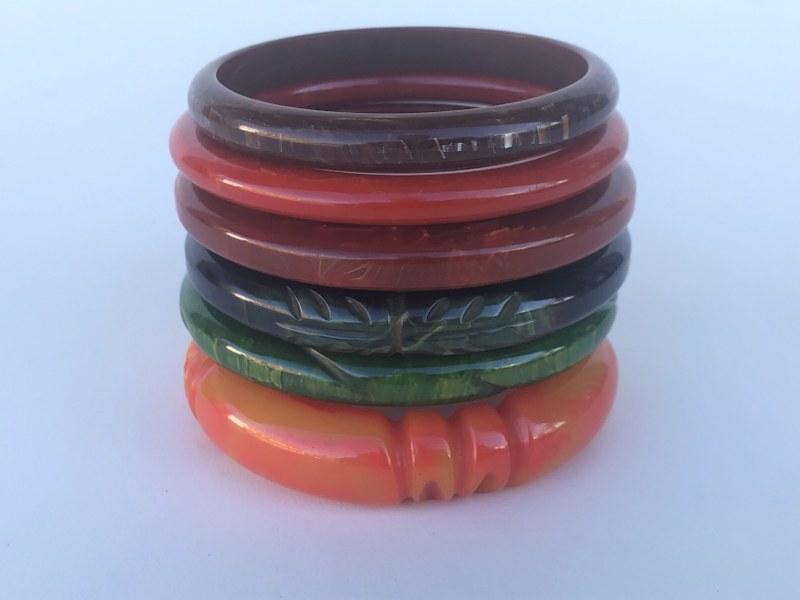 BAKELITE (6) BAKELITE BRACELETS INCLUDING (3) CARVED, (1 of 6)