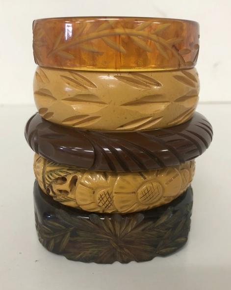 BAKELITE (5) CARVED VINTAGE BRACELETS FROM ONE OWNER 45 (1 of 5)