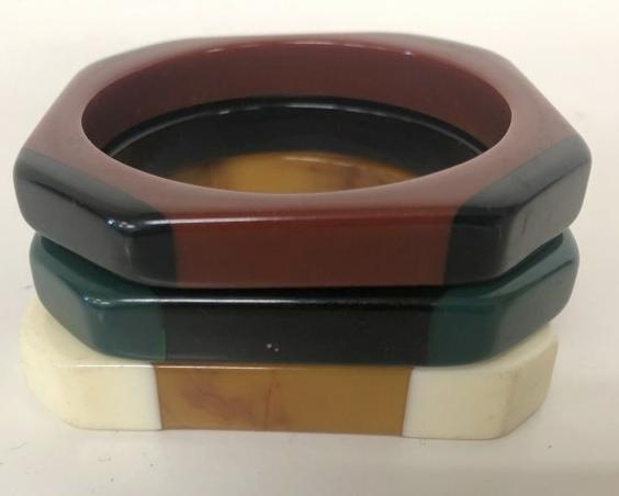 BAKELITE (3) VINTAGE BRACELETS, GREEN & BLACK, RED & (1 of 4)