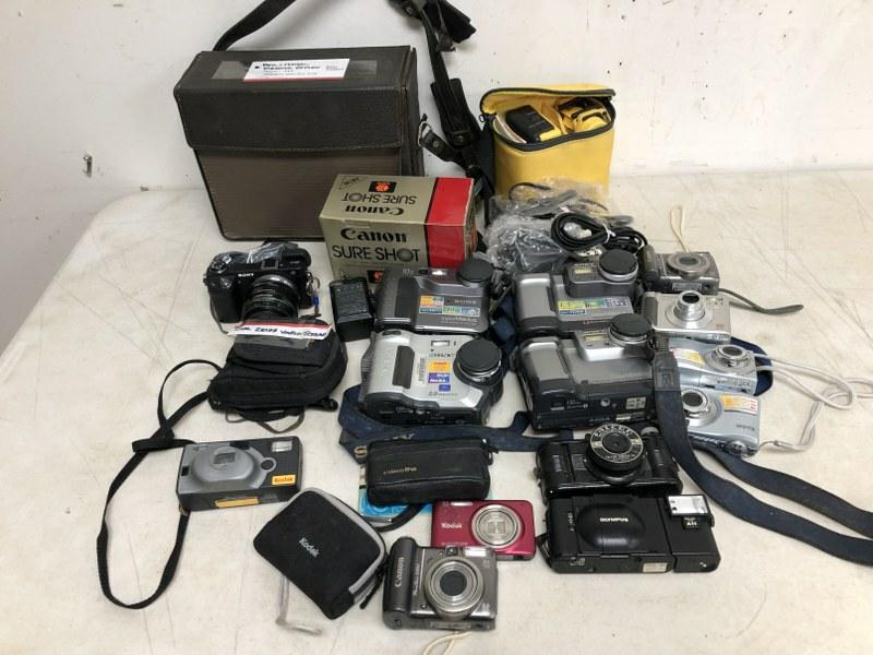 ESTATE LOT MORE CONTEMPORARY CAMERAS, INCLUDING SONY (1 of 5)