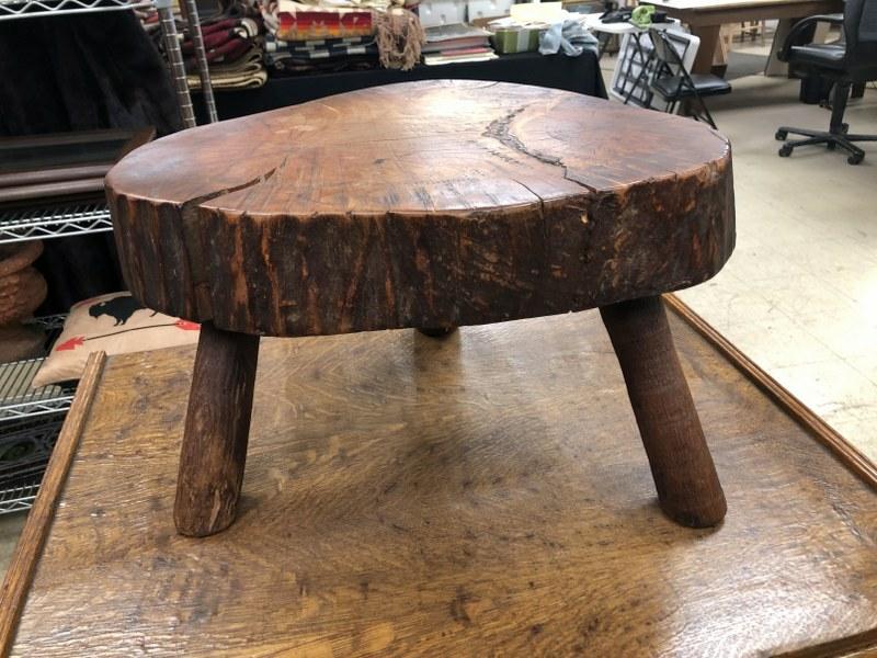 WONDERFUL SLAB FREE FORM ADIRONDACK STYLE STAND, SIGNED (1 of 6)