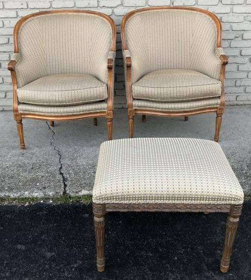 PR. BAKER DECORATIVE ARMCHAIRS WITH A FRENCH STYLE (1 of 6)
