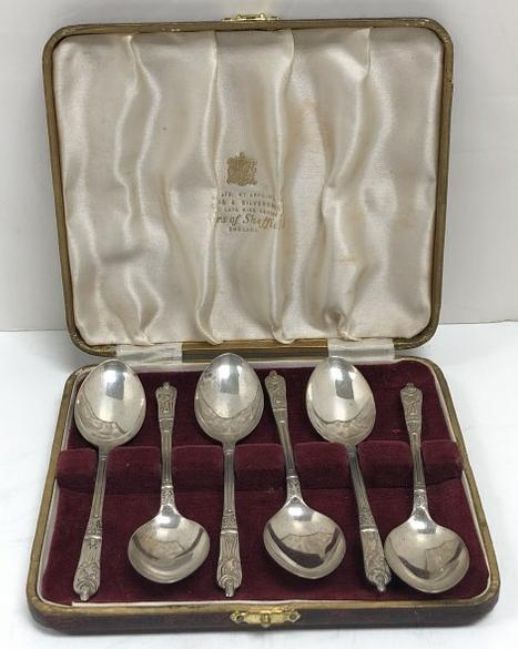 (6) STERLING SPOONS IN FITTED CASE, WITH MONK LIKE (1 of 7)