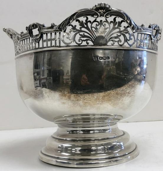 ENGLISH HEAVY DECORATIVE BOWL WITH INTRICATE TOP BORDER (1 of 8)