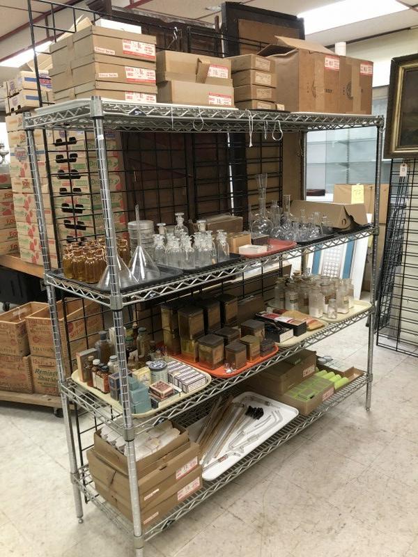 BIG CART LOT NEW OLD STOCK PHARMECUTICAL BOTTLES, (1 of 18)