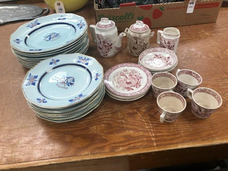 Estate ceramics lot to include small tea set for (4) (1 of 10)