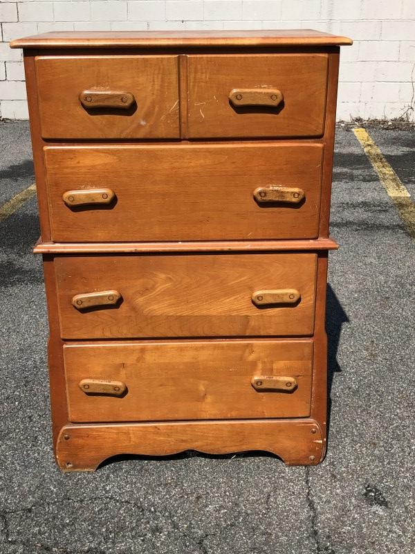 (2) pc. Older maple furniture lot incl. 4 drawer tall dresser & painted white one drawer stand. (1 of 2)
