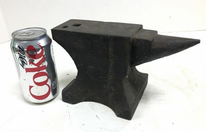 Nice older small anvil, from local estate, measures 8.5" long x 5" high x 2.5" across the top. (1 of 4)