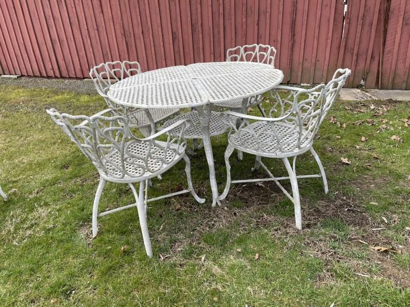 Faux bamboo deals aluminum outdoor furniture