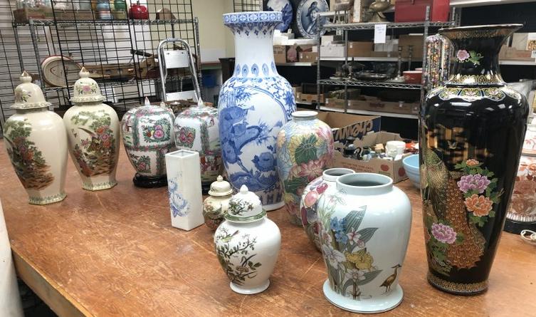 (13) pcs. Non antique Asian porcelain vases, ginger jars, etc. From local estate in town, all in (1 of 14)