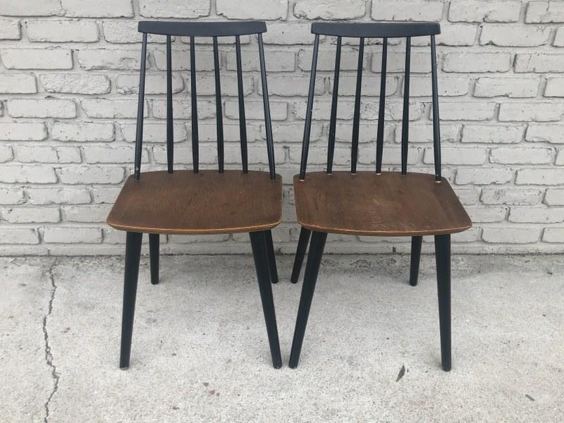 Pair Farstrup Danish Modern chairs, designed by Thomas Harlev for Farstrup. Structurally (1 of 4)