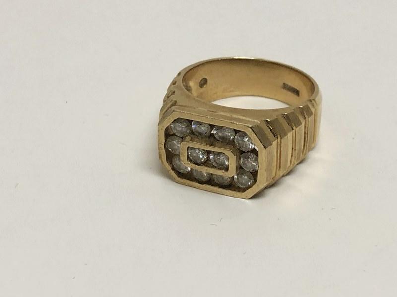 14K Men's diamond ring, weighs 7.7 dwt. From fine local estate. (1 of 4)