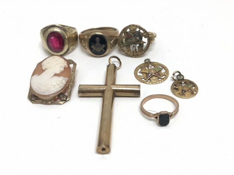 10K estate jewelry lot, including cameo, rings, cross, 2 Eastern Star charmsâ€¦.weighs 21.8 dwt. (1 of 3)
