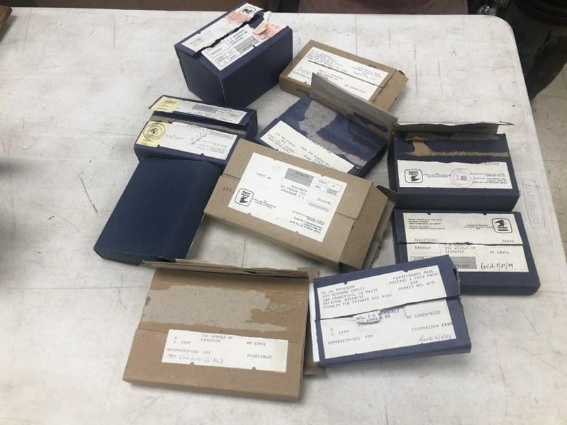 Big lot estate United States proof sets to include- 2 1987 uncirculated coin sets, 1989 US mint (1 of 1)