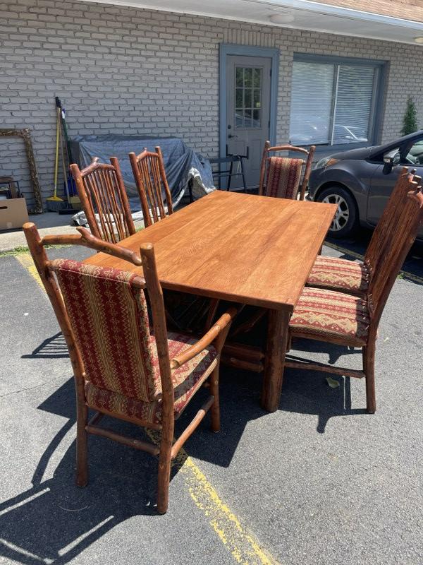 Wonderful Flat Rock Furniture Co. Adirondack dining table with (6) chairs, ( oak top ), in fine (1 of 13)