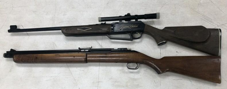 (2) estate BB Guns including Daisy 20th Anniversary Model & Sheriden Blue Streak, in working order. (1 of 4)