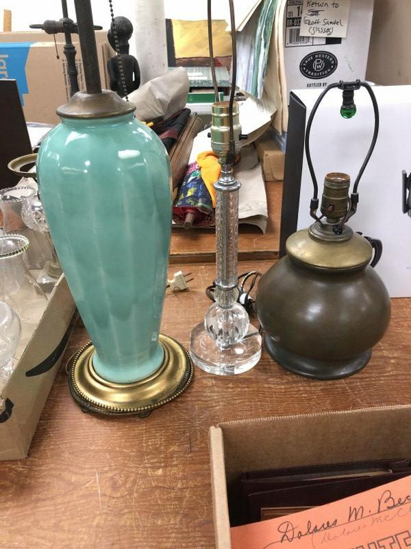 Estate lamp lot including green pottery lamp, brass oil lamp converted to electric & glass lamp, (1 of 5)