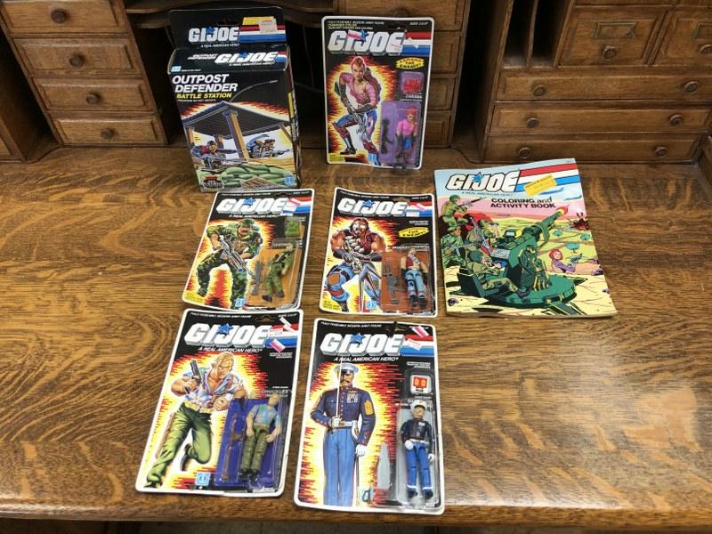 Vintage GI Joe Lot, 1980's includes (5) action figures including Zarana in sealed blister pack, (1 of 6)
