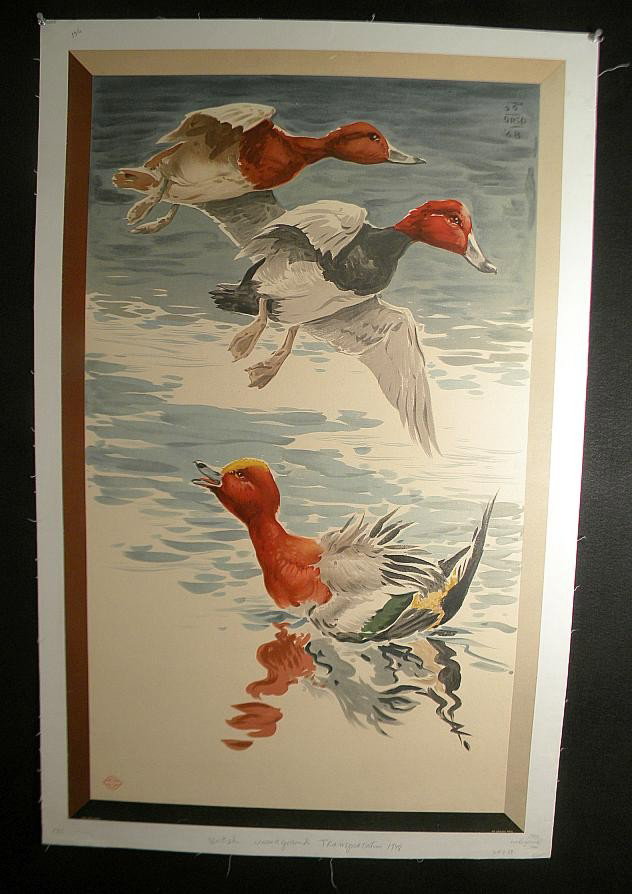 VINTAGE POSTER-BRITISH UNDERGROUND TRANSPORTATION : VINTAGE POSTER-BRITISH UNDERGROUND TRANSPORTATION 1948, WITH DUCKS, MEASURES 24" X 39", LINEN BACKED, THE BAYNARD PRESS