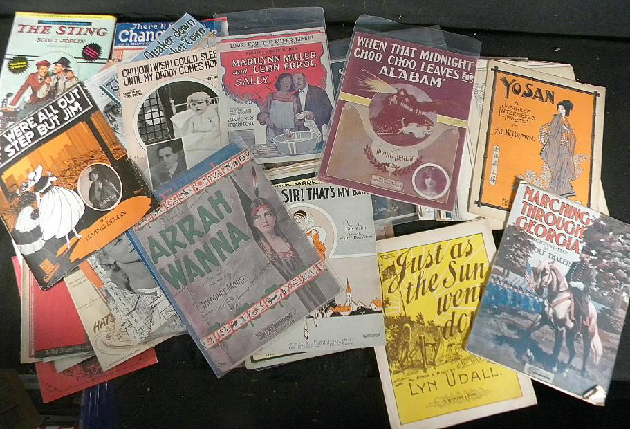 BOXLOT SHEET MUSIC: BOLXOT SHEET MUSIC INCLUDING IRVING BERLIN, GERSHWIN, ALEXANDER'S RAGTIME BAND, AND MANY OTHERS