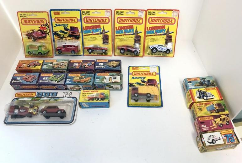 (17) MATCHBOX estate lot of mostly unopened vehicles, 1970's and 1980's - Lot includes in blister (1 of 7)
