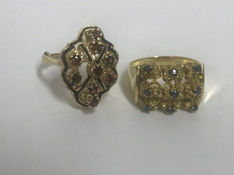 (2)estate ladies rings - 18k saphire & 14k garnet, from fine estate collection of jewelry we are (1 of 5)