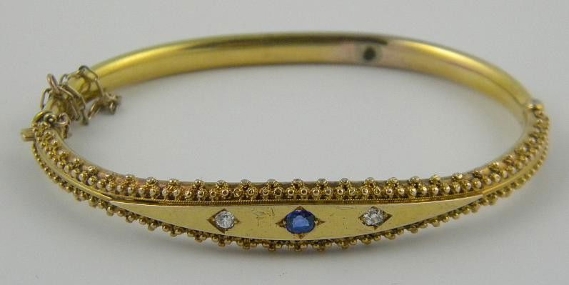 15K English Bracelet With 2 Diamonds & Saphire 6: 15K English Bracelet With 2 Diamonds & Saphire 6 pwt.