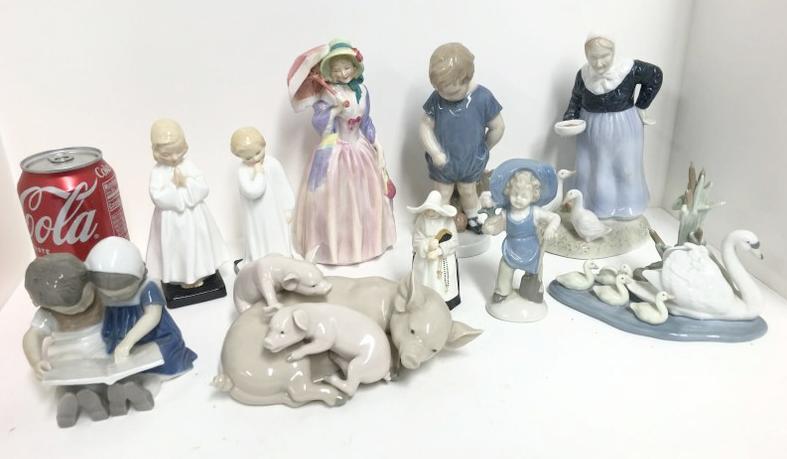 Estate Royal Doulton & Lladro lot of porcelain figurines from local estate, all in fine condition. (1 of 8)