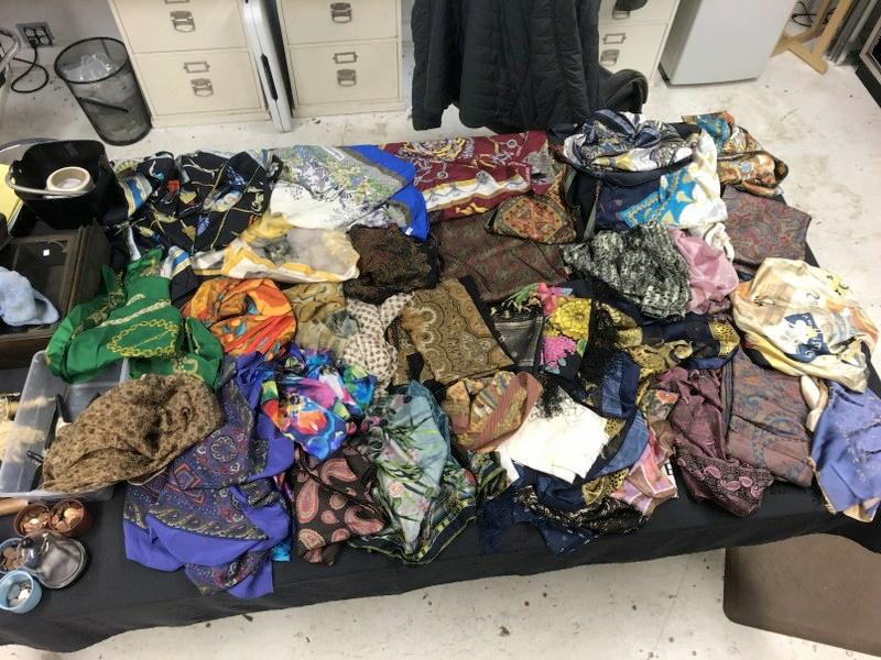 (45 ) mostly all silk scarves, from fine Westchester County, N.Y. estate, smoke free, all appear to: (45 ) mostly all silk scarves, from fine Westchester County, N.Y. estate, smoke free, all appear to be in very nice condition, were packed away. Includes names such as VALENTINO, GUCCI, CHOPARD, PIERR