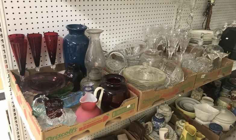 Estate lot of nice older glassware, from Saratoga, N.Y. estate - some artglass, colored glass, (1 of 9)