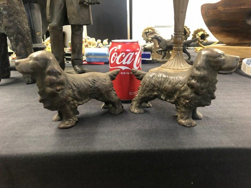 Pair old iron Spaniel dogs, nice condition, measure 7" long. (1 of 4)
