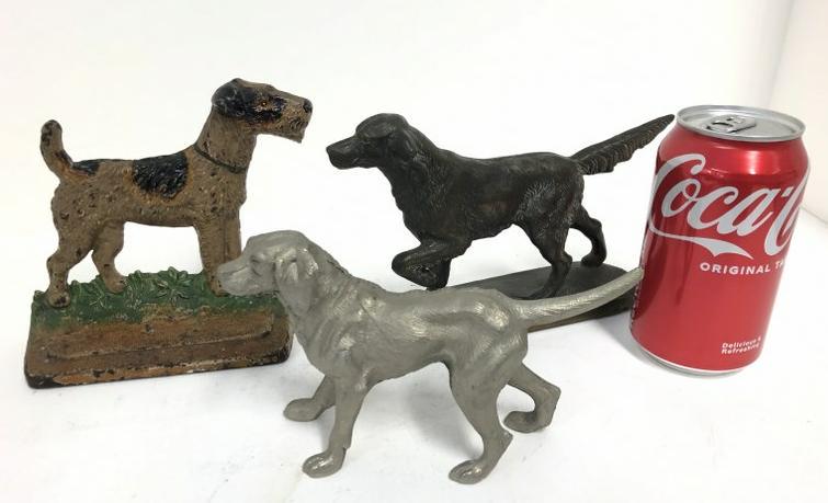 (3) pc. Dog lot includes cast iron door stop with original paint, iron retriever with bronze finish (1 of 6)