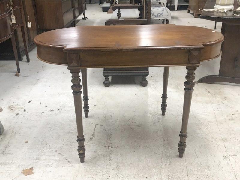 Victorian oval Jefferson style table, nice turned legs, walnut, structurally sound, nice finish, (1 of 4)