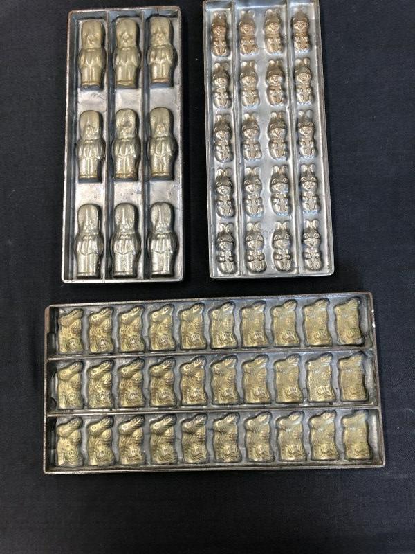 (3) vintage steel chocolate molds ( all rabbits ) from Hudson Valley estate collection, they measure (1 of 6)