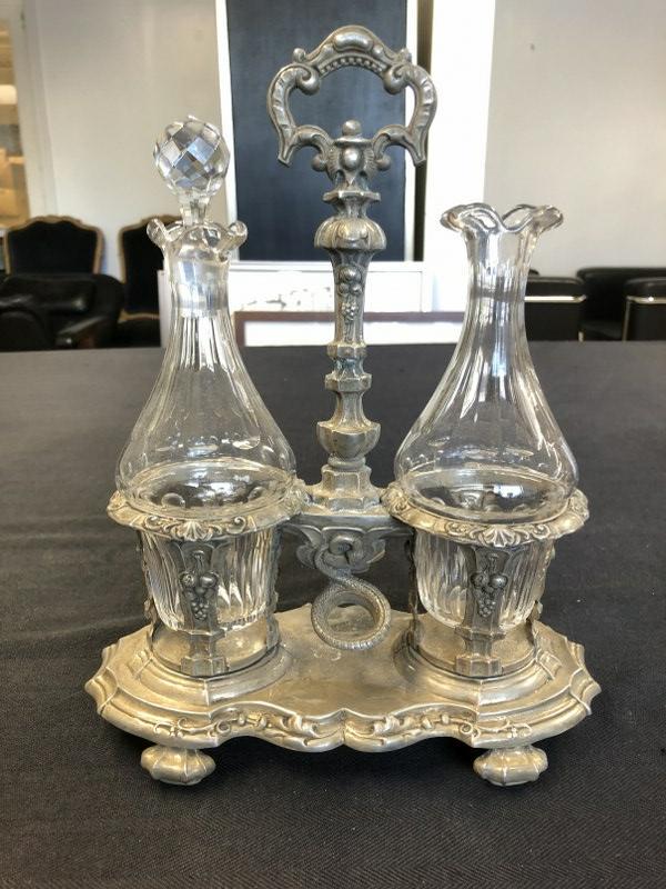 French (?) sterling cruet set with snakes on base, can't see any markings. Measures approx. 8.5" (1 of 7)