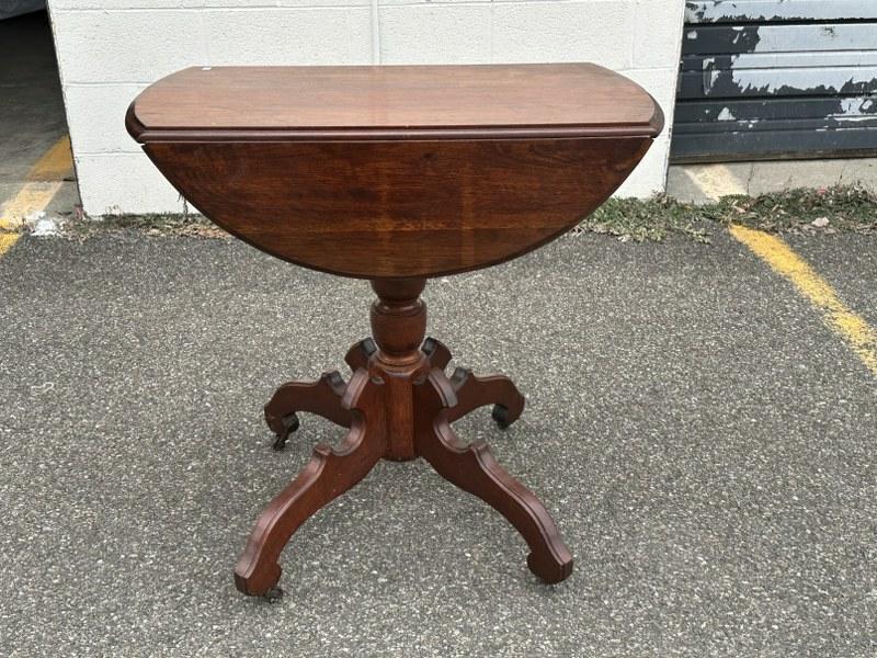 Victorian walnut drop leaf table, from estate of Vassar College Professor, structurally sound,: Victorian walnut drop leaf table, from estate of Vassar College Professor, structurally sound, closed it measures 29" high x 18.5" wide x 32.5" front to back, opened the top measures 36" x 33". Some s