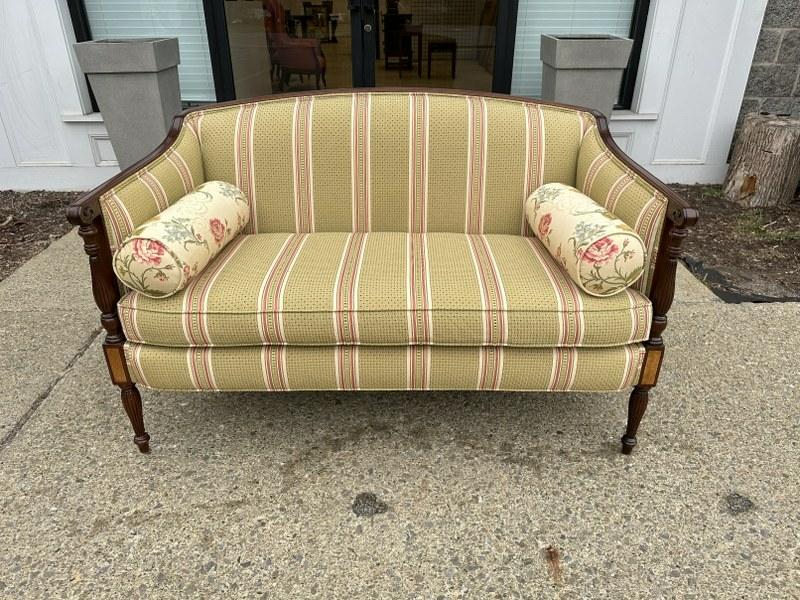 Fabulous decorative mahogany loveseat, mahogany, with decorative upholstery and 2 pillows. From fine: Fabulous decorative mahogany loveseat, mahogany, with decorative upholstery and 2 pillows. From fine Saratoga, N.Y. estate, non smoking home, and always well taken care of. Has reeded legs, measures 5