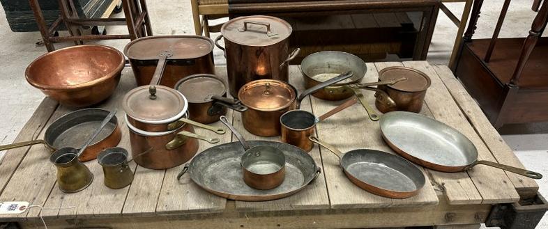(16) pcs. Mostly copper (14) pcs. & (2) brass pieces of older cookware, from older Hudson Valley: (16) pcs. Mostly copper (14) pcs. & (2) brass pieces of older cookware, from older Hudson Valley estate, includes covered pots, bowl, pans, etc. Good looking lot, some heavy gauge and quality piecesâ
