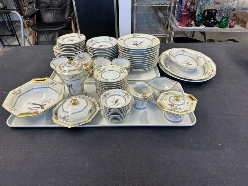 Large Haviland Limoges dinner & dessert set, with bird and flowers pattern, from local estate in: Large Haviland Limoges dinner & dessert set, with bird and flowers pattern, from local estate in Hudson Valley, overall very nice well kept condition. Service for (12). Teapot, sugar, creamer, bowls, 