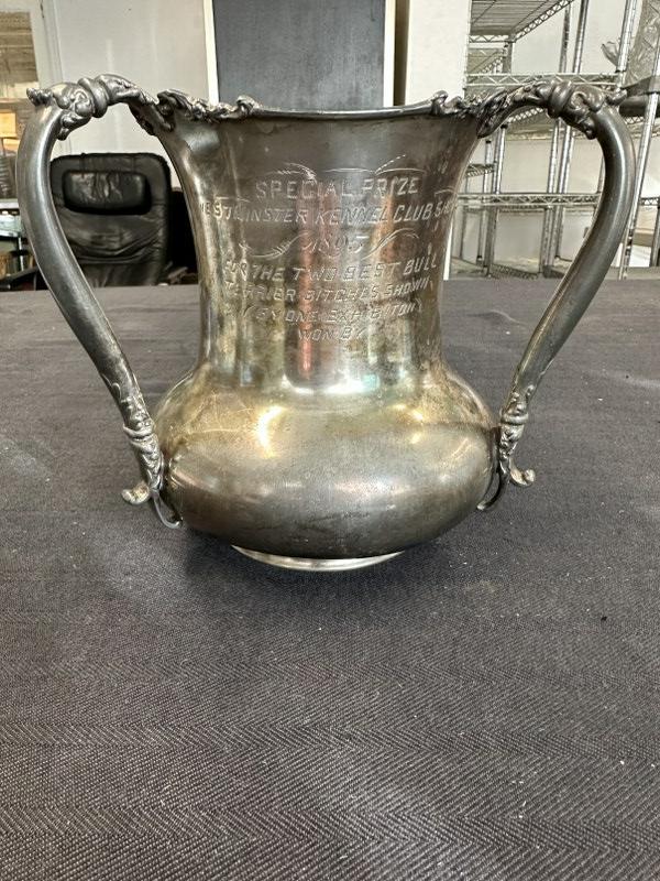 Loving Cup - SPECIAL PRIZE WESTMINISTER KENNEL CLUB SHOW 1895 ( FOR THE TWO BEST BULL TERRIER: Loving Cup - SPECIAL PRIZE WESTMINISTER KENNEL CLUB SHOW 1895 ( FOR THE TWO BEST BULL TERRIER BITCHES SHOWN BY ONE EXHIBITION ) WON BYâ€¦â€¦Silver plated by Reed & Barton, very nice condition,